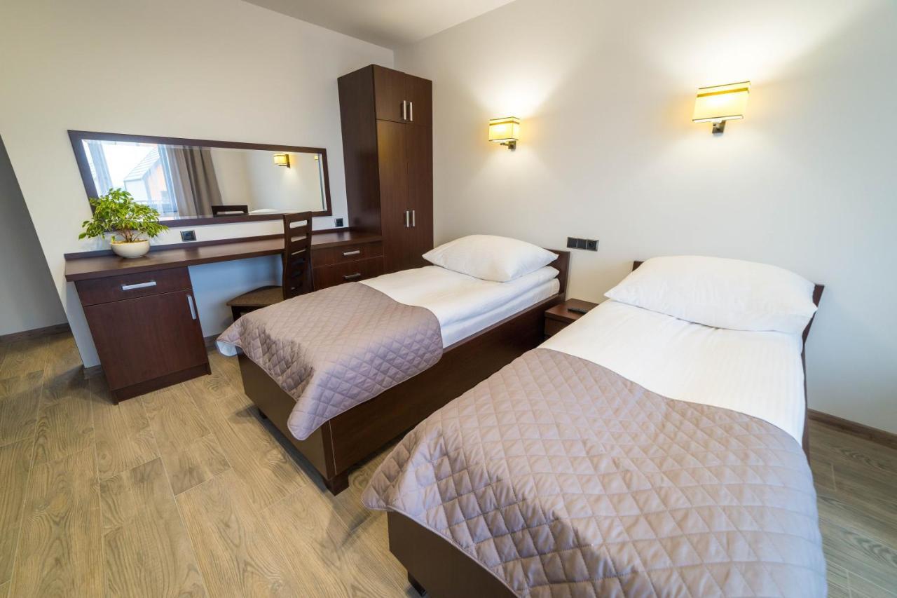 Willa Kormoran - Pokoje I Apartamenty Mikołajki Extérieur photo