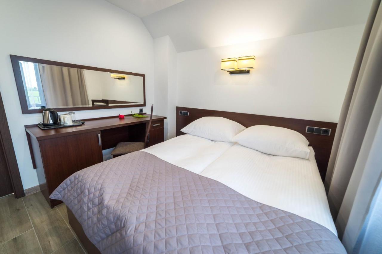 Willa Kormoran - Pokoje I Apartamenty Mikołajki Extérieur photo
